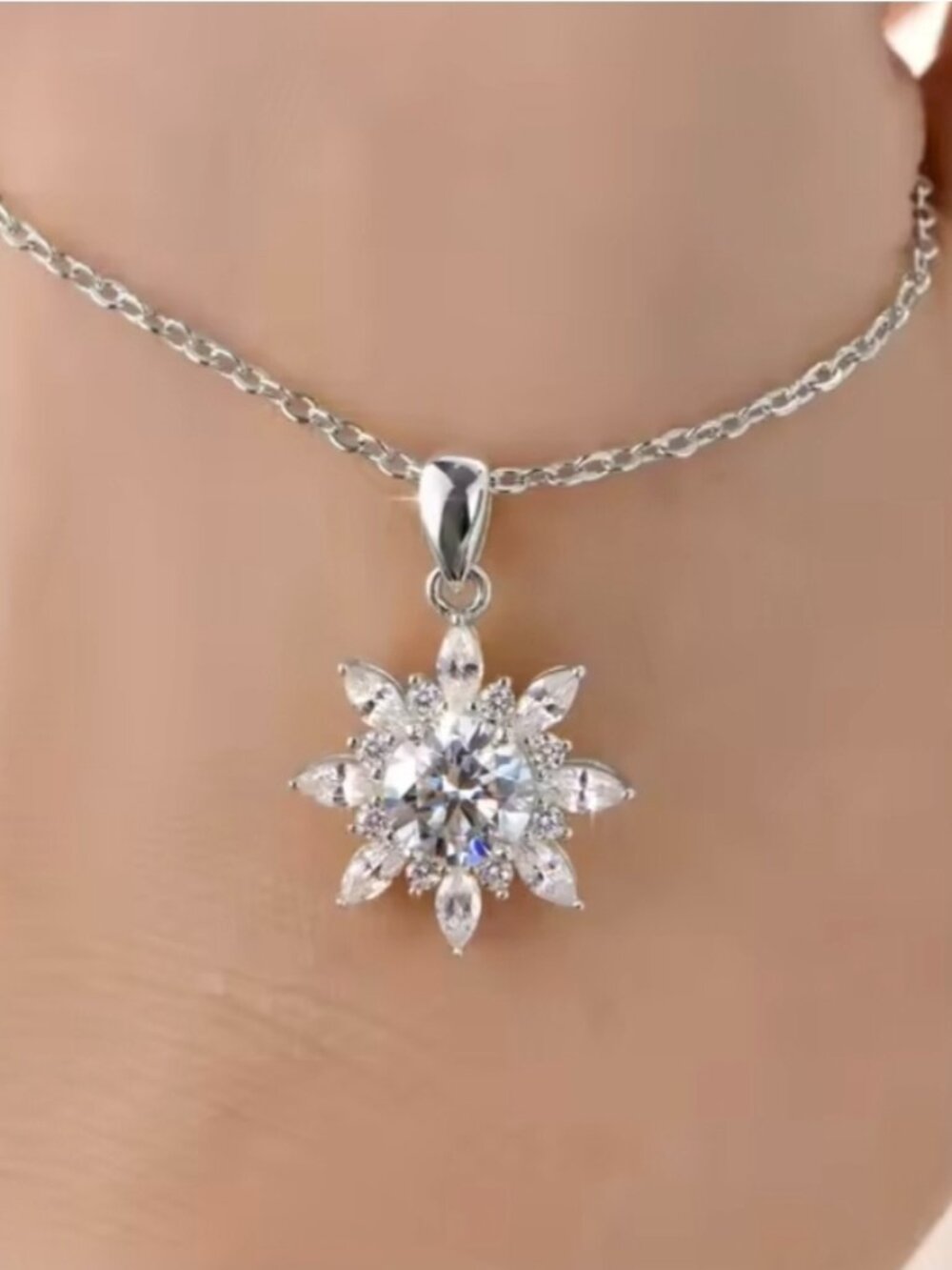 GRA Certified 1 CT* VVS1 Marquise-cut&Round cut floral Moissanite Necklace